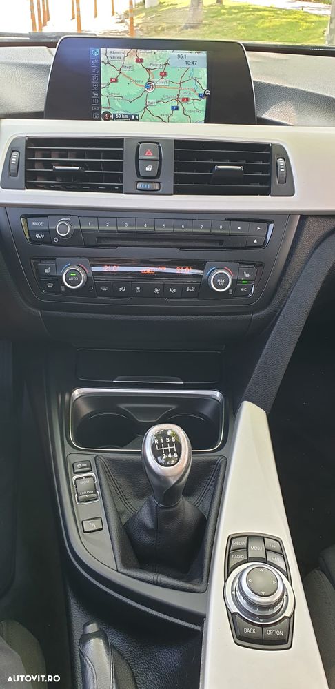 BMW Seria 3 320d - 12