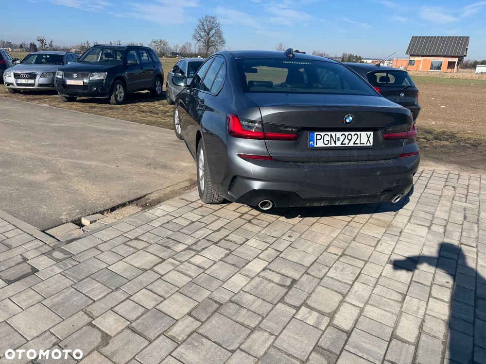 BMW Seria 3 320d Sport Line sport - 15