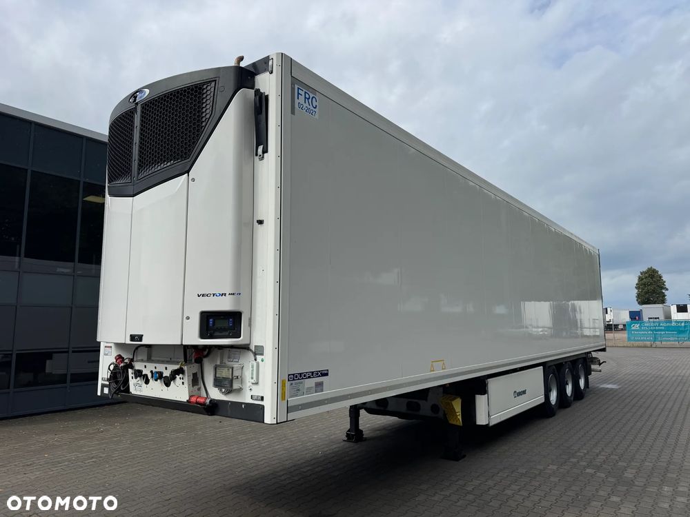 Krone Hakowa, Carrier Vector HE19, Nowe opony!! - 5