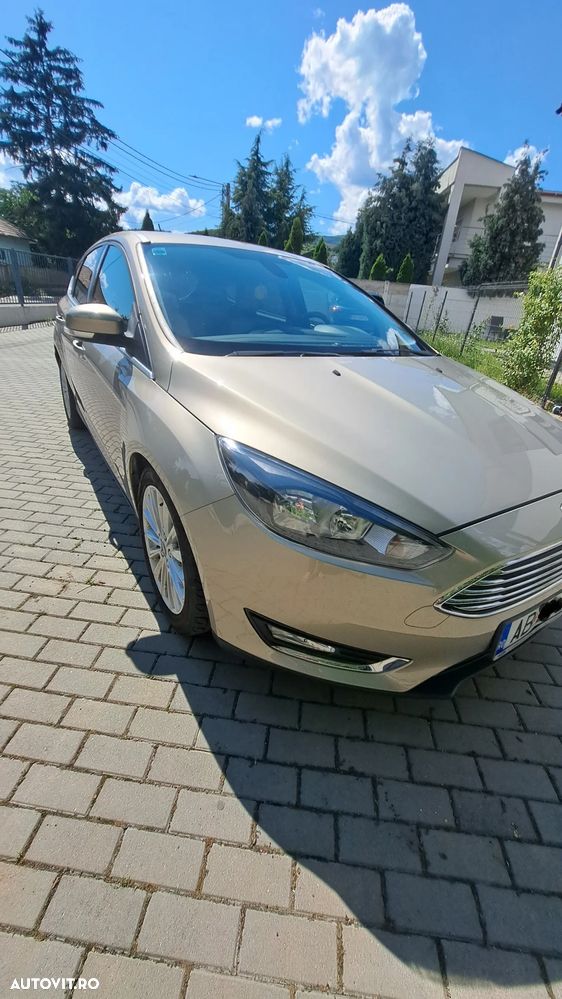 Ford Focus 1.0 EcoBoost Titanium - 12