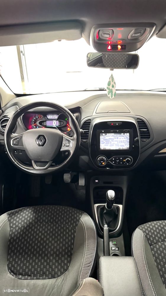 Renault Captur 0.9 TCE Exclusive XMOD - 2