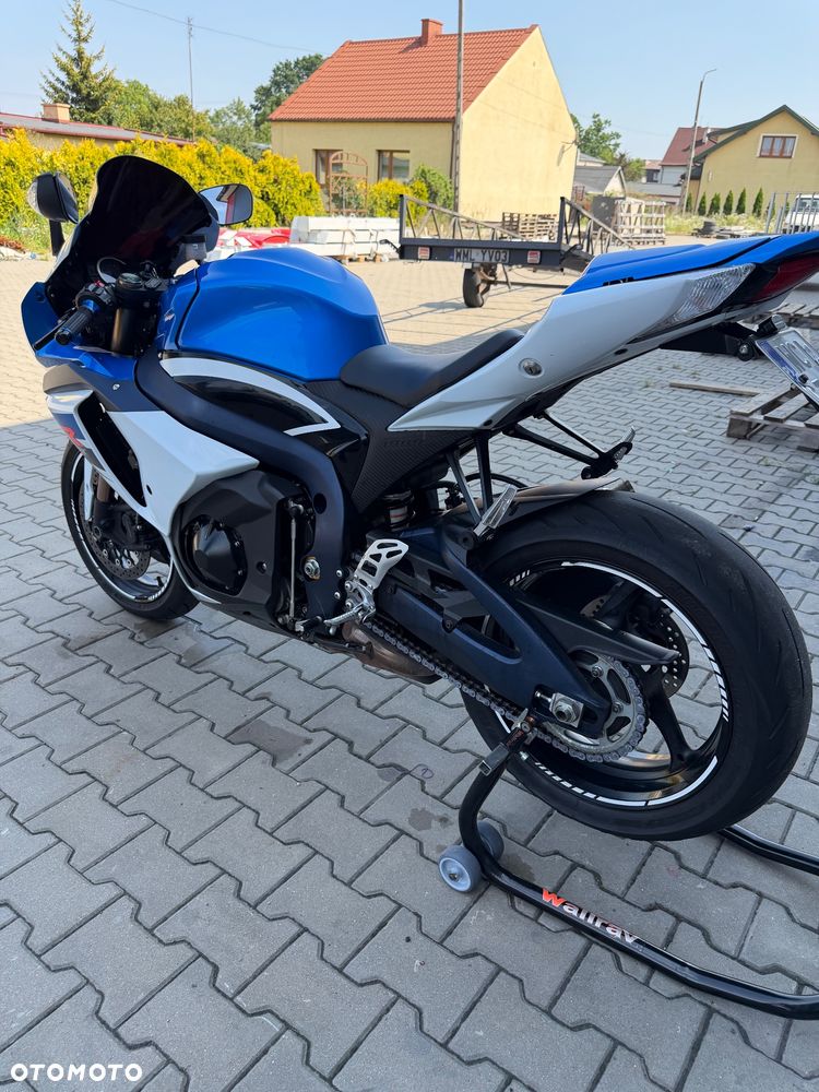 Suzuki GSX-R - 4