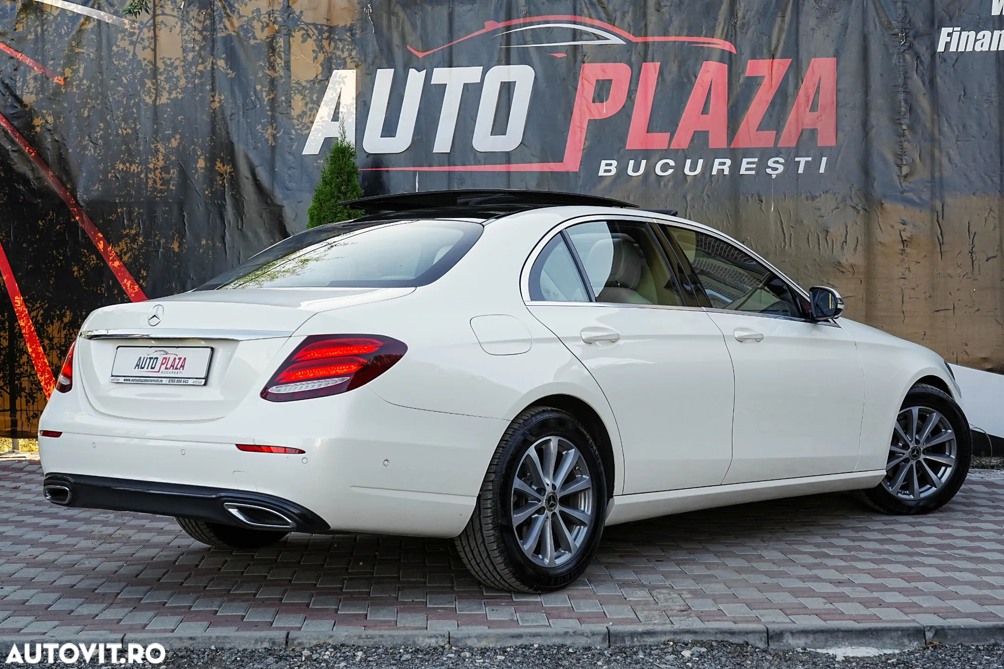 Mercedes-Benz E 200 d 9G-TRONIC Exclusive - 8