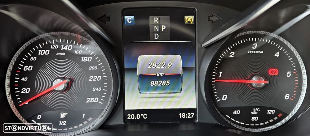 Mercedes-Benz GLC 220 d 4Matic 9G-TRONIC AMG Line - 12