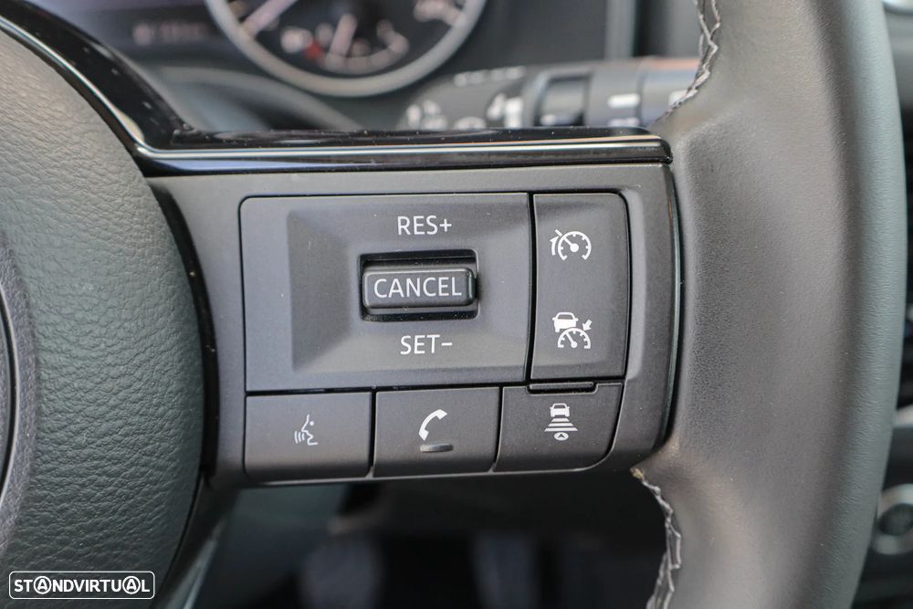 Nissan Qashqai 1.3 DIG-T Acenta - 24
