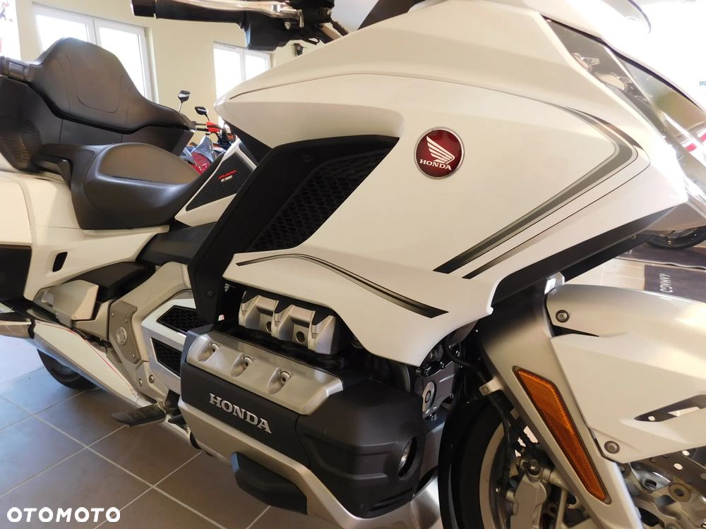 Honda GL - 11