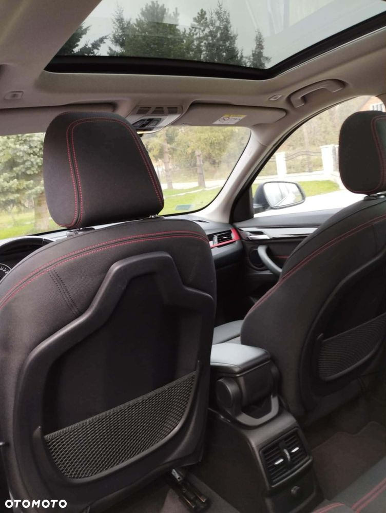 BMW X1 sDrive20d xLine - 13