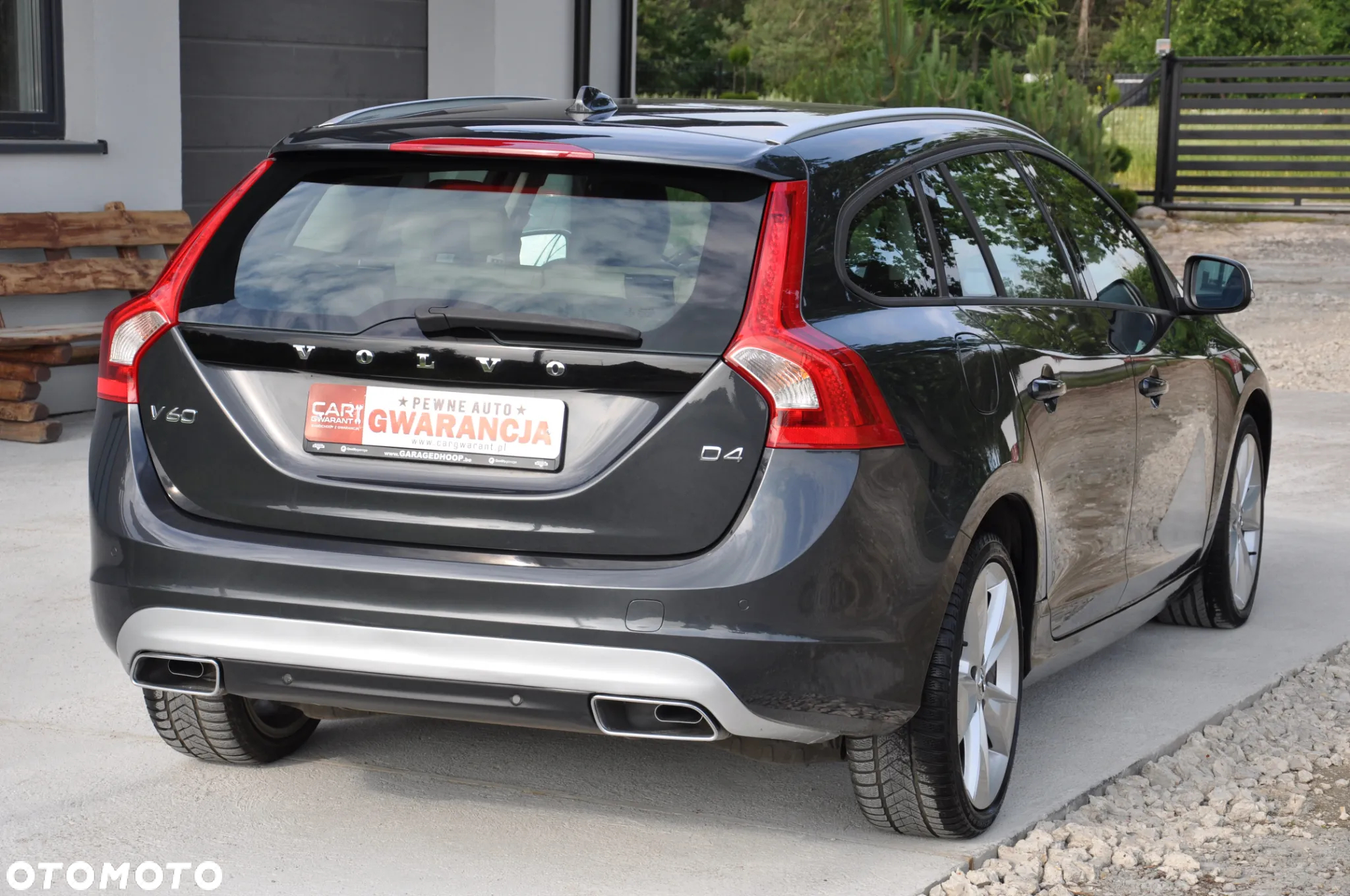 Volvo V60 D4 Drive-E R-Design Summum - 11
