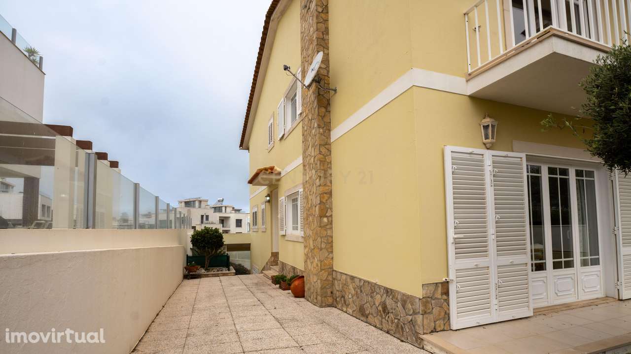 Moradia T3 na Praia da Areia Branca com vista mar — conforto e excelen - Grande imagem: 3/21