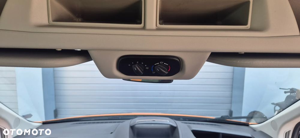 Ford Transit L2H3 Pkw VA Trend - 21
