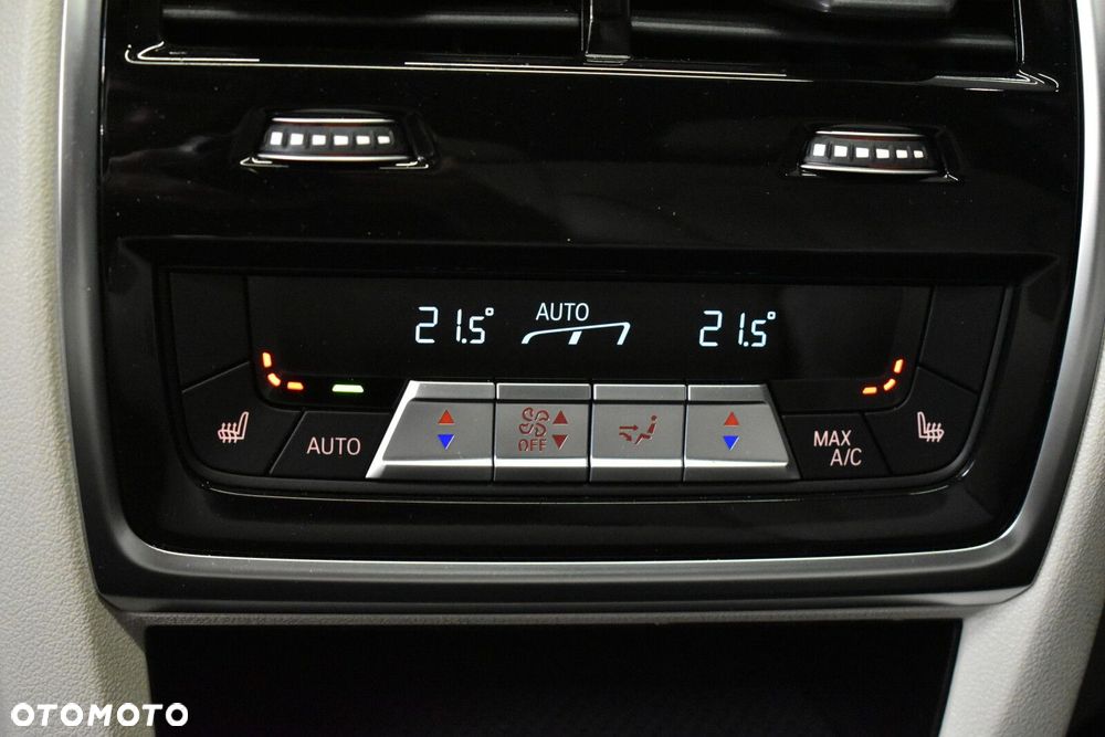 BMW X7 - 31