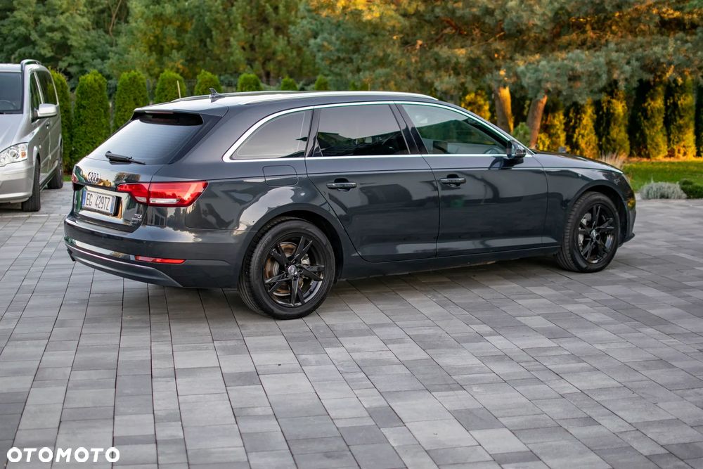 Audi A4 Avant 2.0 TDI DPF clean diesel S line Sportpaket - 16