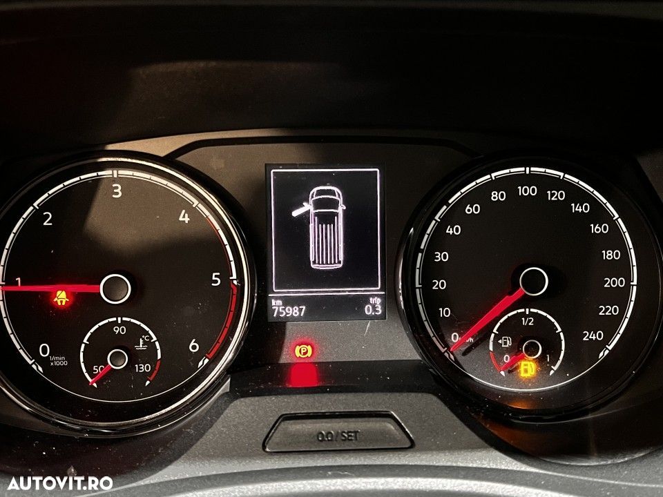 Volkswagen Transporter - 18