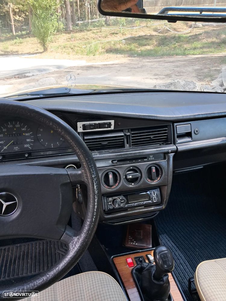 Mercedes-Benz 190 D 2.0 - 8