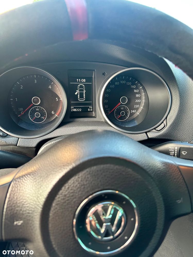 Volkswagen Golf 1.6 TDI DPF BlueMotion - 11