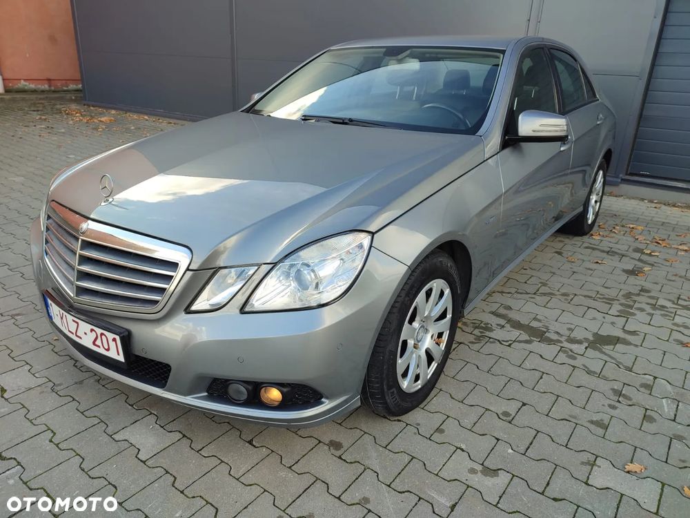 Mercedes-Benz Klasa E ver-200-cdi-classic - 17