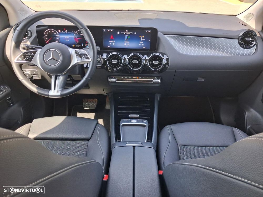 Mercedes-Benz B 180 d - 17