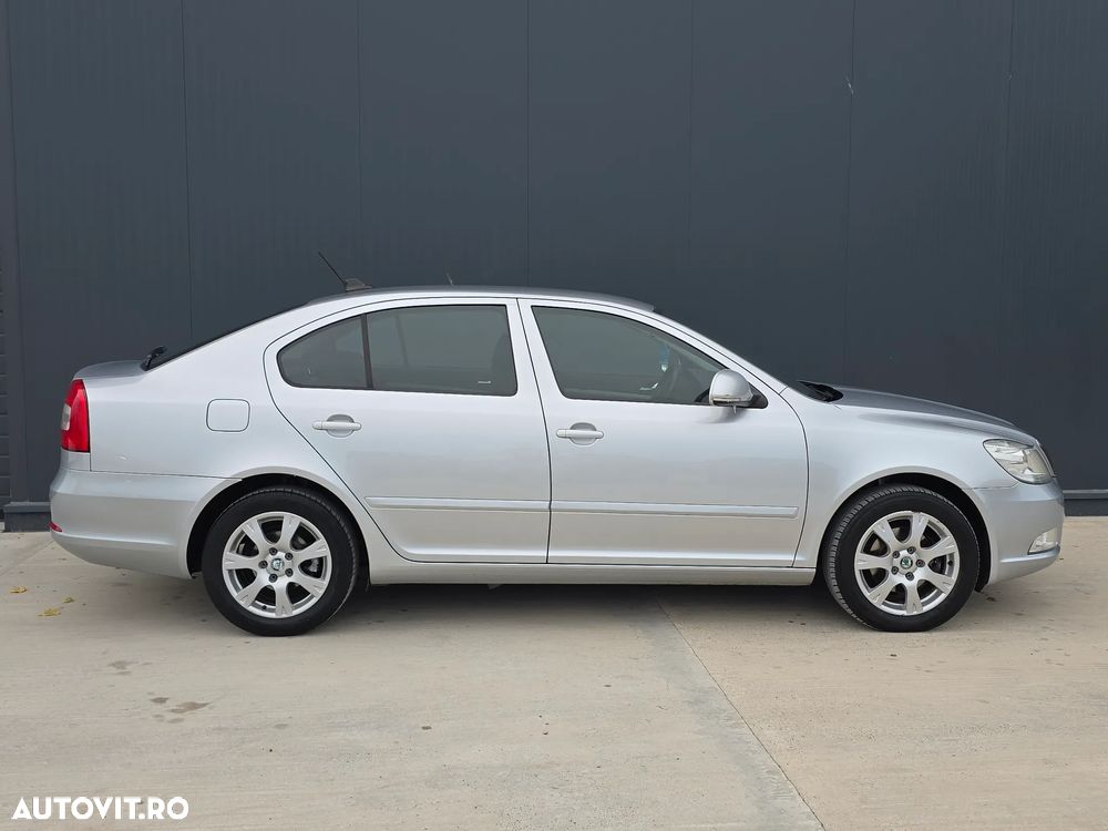 Skoda Octavia 1.6 TDI GREENLINE - 11