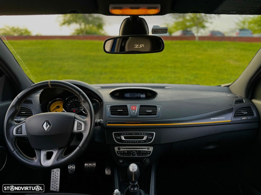 Renault Mégane Coupe 2.0 T 16V RS - 15
