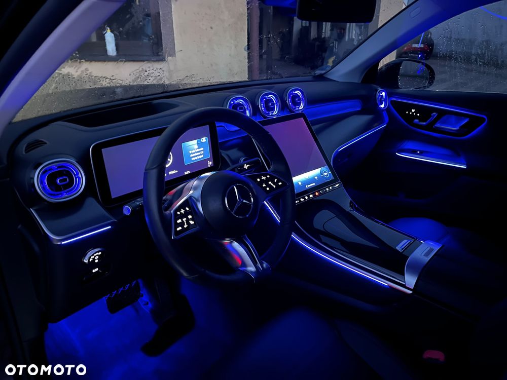 Mercedes-Benz GLC - 30