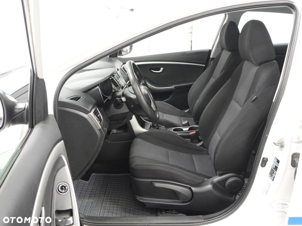 Hyundai i30 - 19