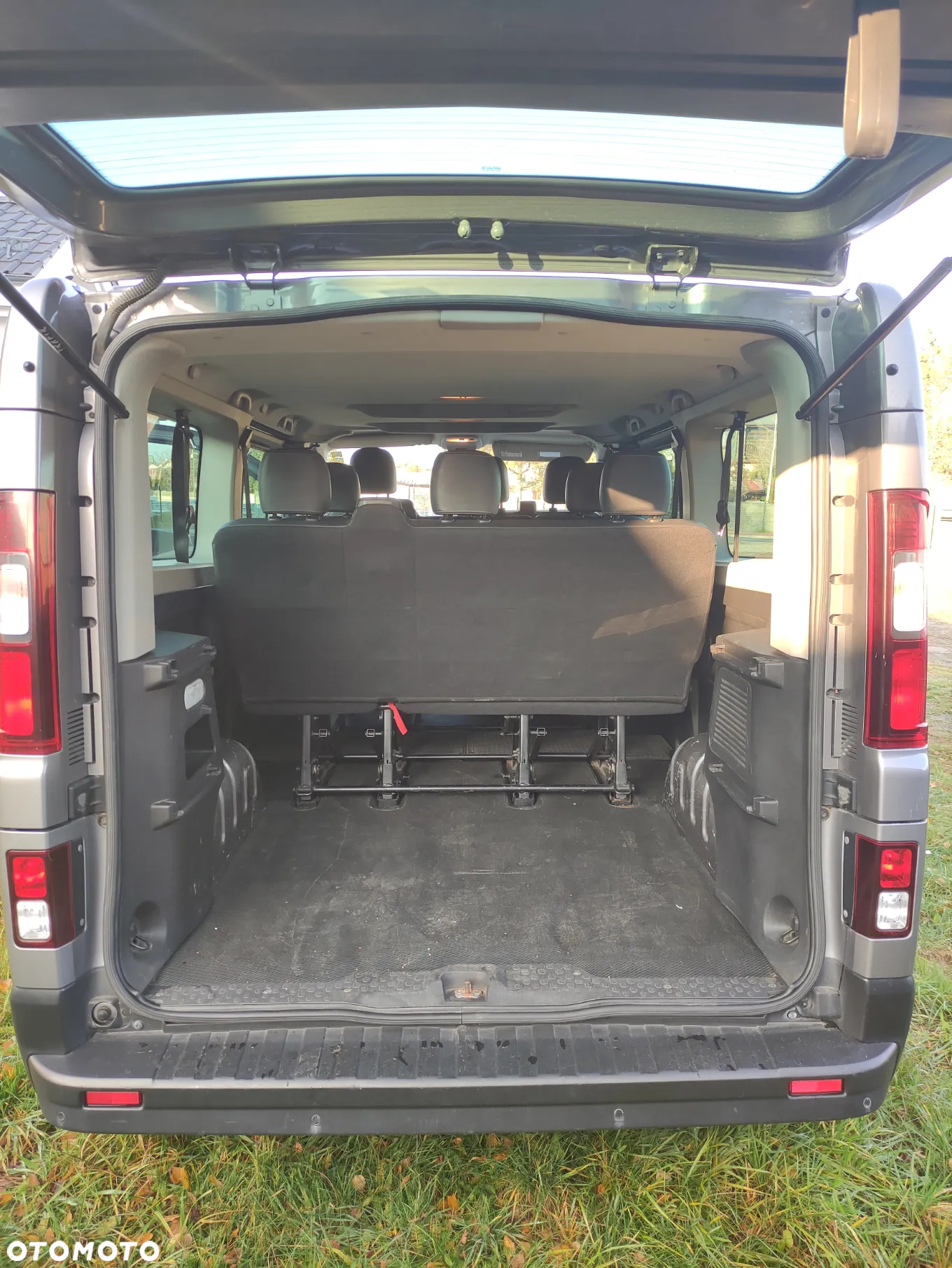 Renault Trafic Grand Passenger 3,0t Pack Clim - 11