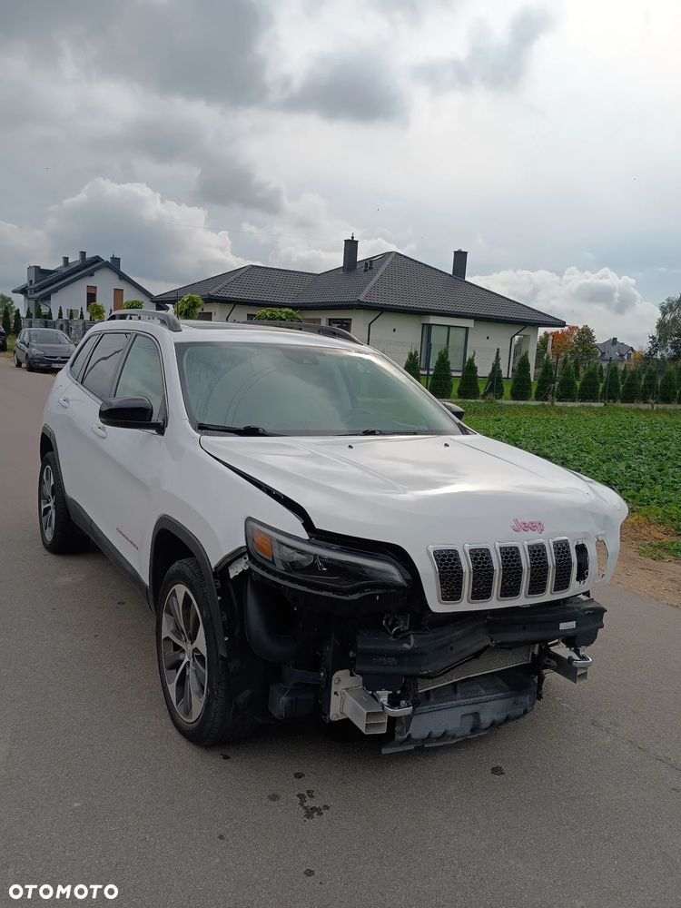 Jeep Cherokee - 3