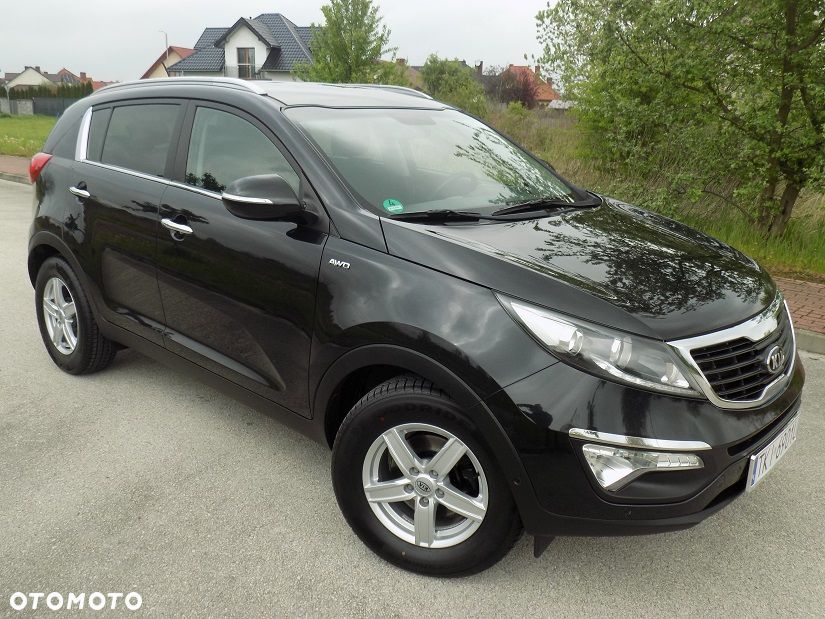 Kia Sportage 2.0 CRDI 4WD Automatik Dream-Team Edition - 7