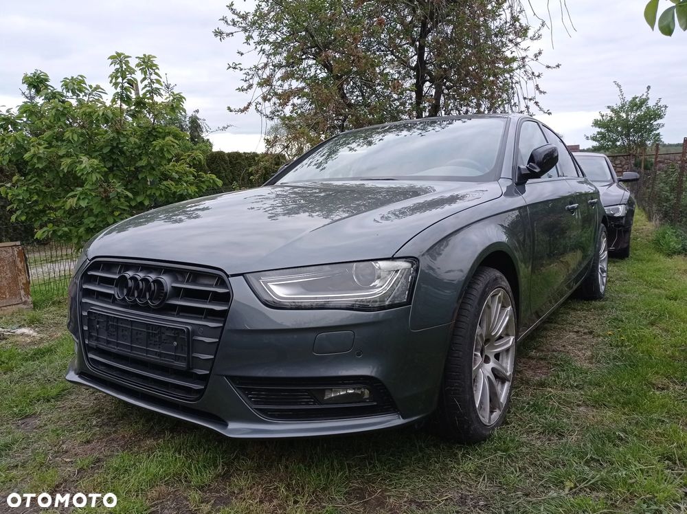 Audi A4 Limousine 2.0 TDI DPF clean diesel multitronic S line Sportpaket - 1