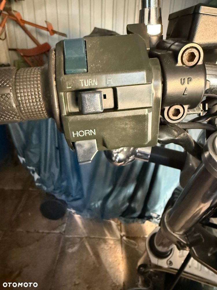 Kawasaki Zephyr - 10