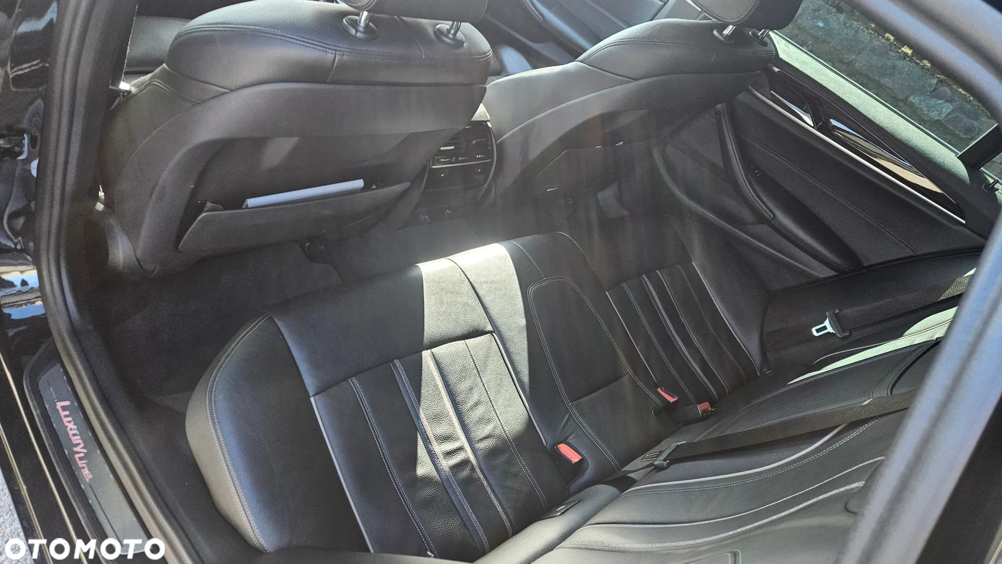 BMW Seria 5 520d Touring Luxury Line - 18