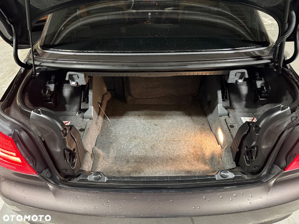BMW Seria 3 335i - 23
