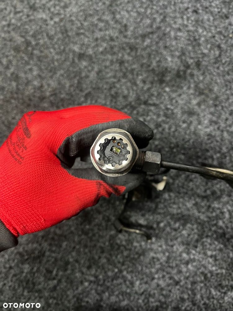 listwa wtryskowa peugeot 308 I 1.6hdi 9654592680 - 4