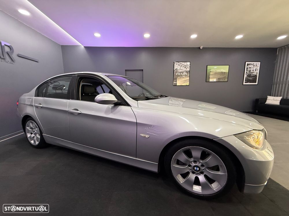 BMW 320 dA Exclusive - 21