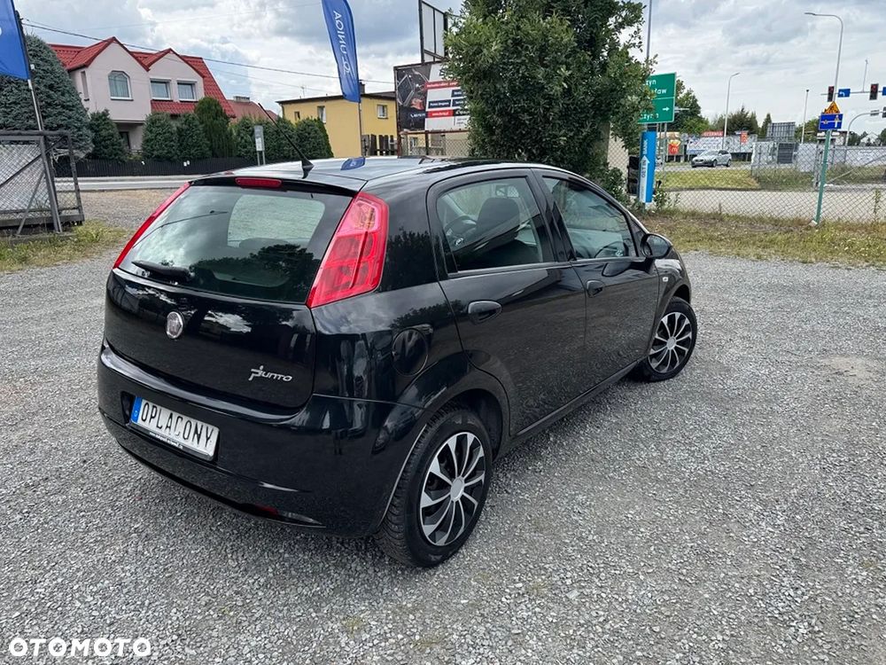 Fiat Grande Punto - 11