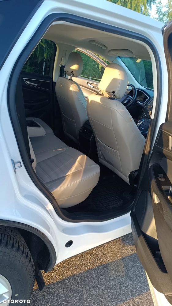 Ford Edge - 10
