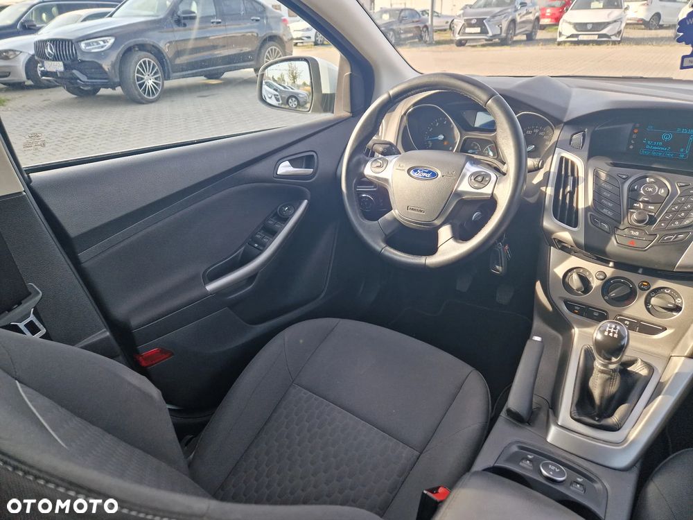 Ford Focus - 23