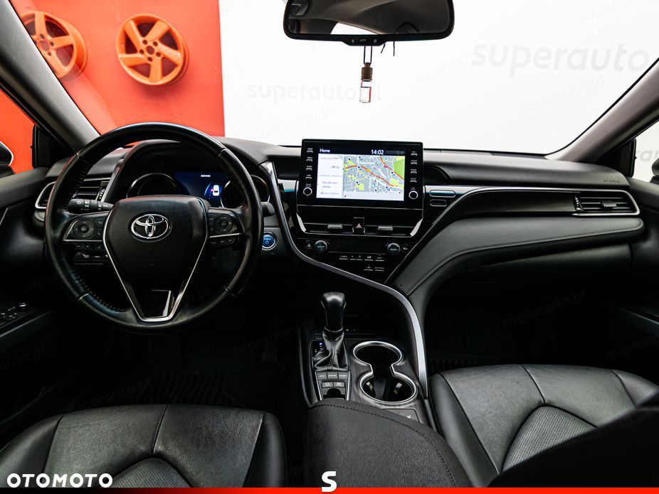 Toyota Camry 2.5 Hybrid Executive CVT - 12
