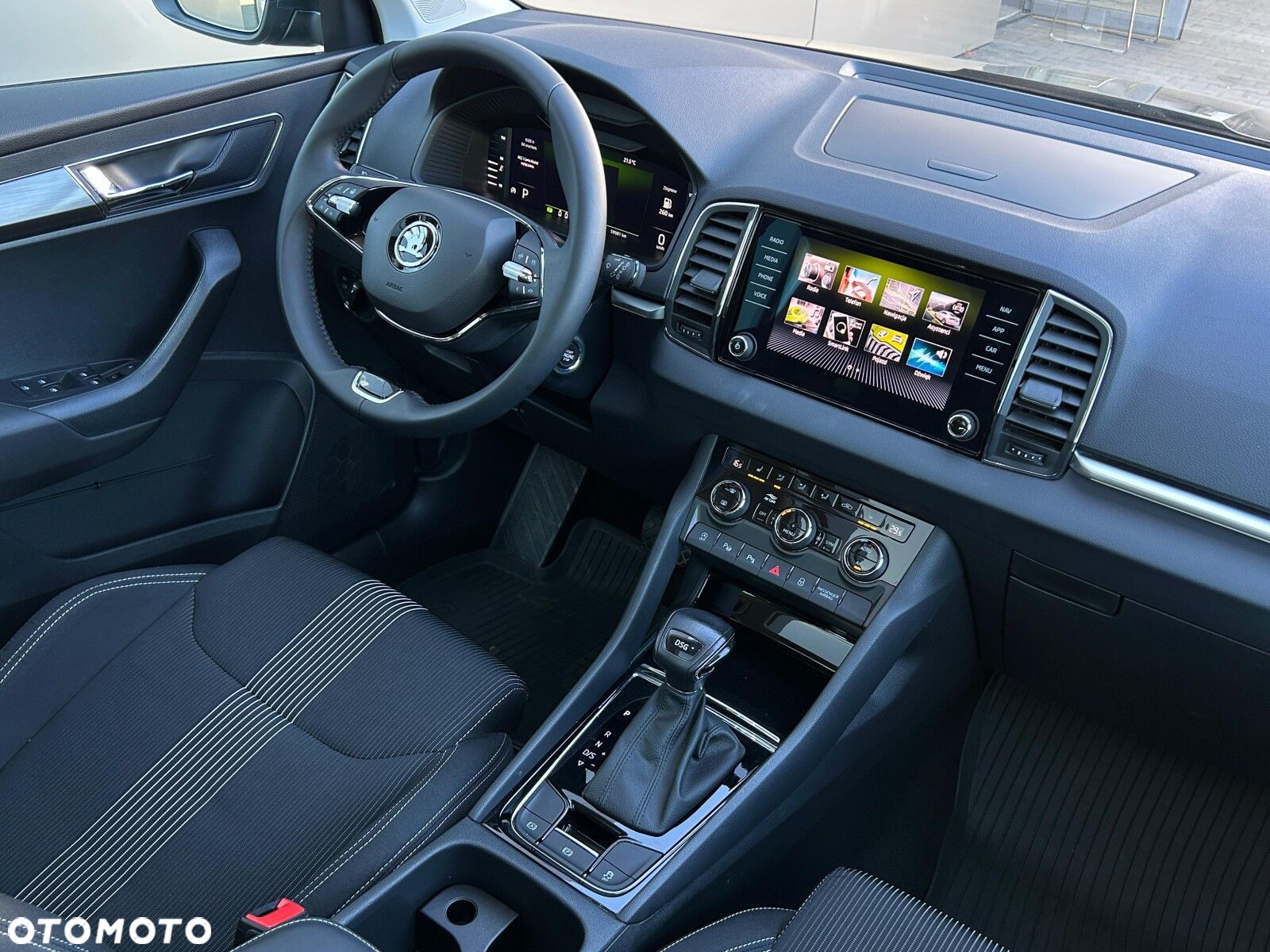 Skoda Karoq 1.5 TSI ACT Style DSG - 17