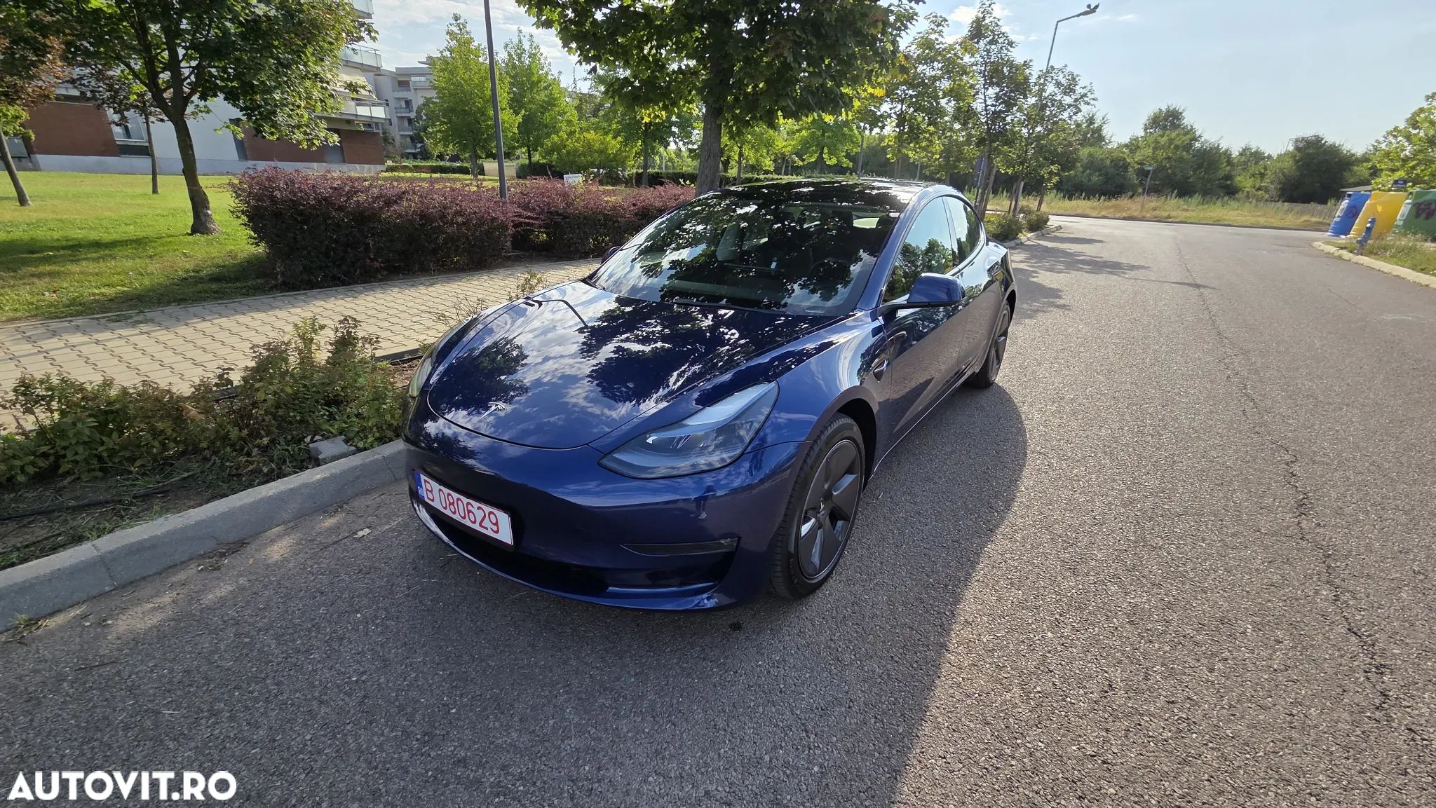 Tesla Model 3 AWD Long Range - 1