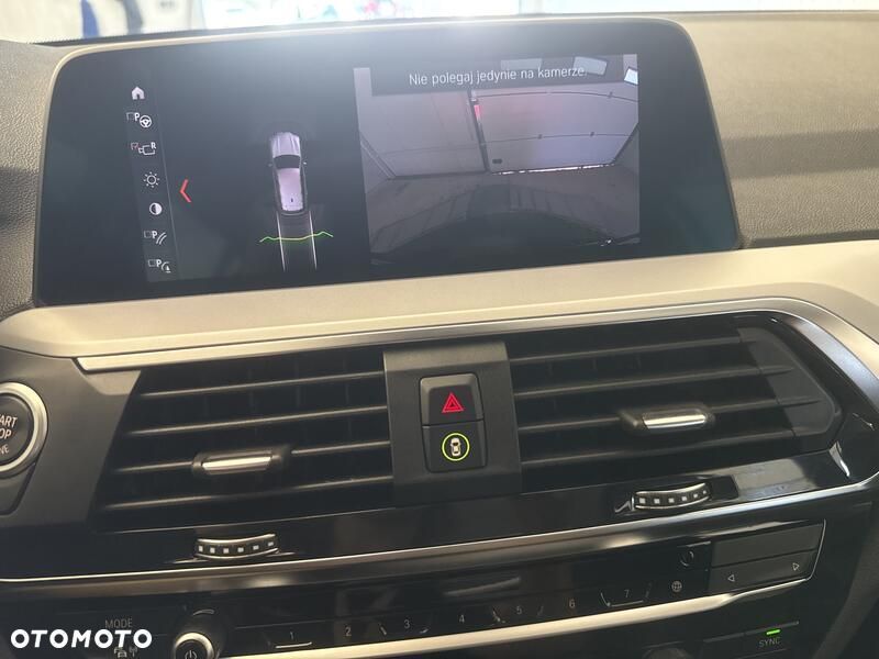BMW X3 xDrive20d mHEV - 16