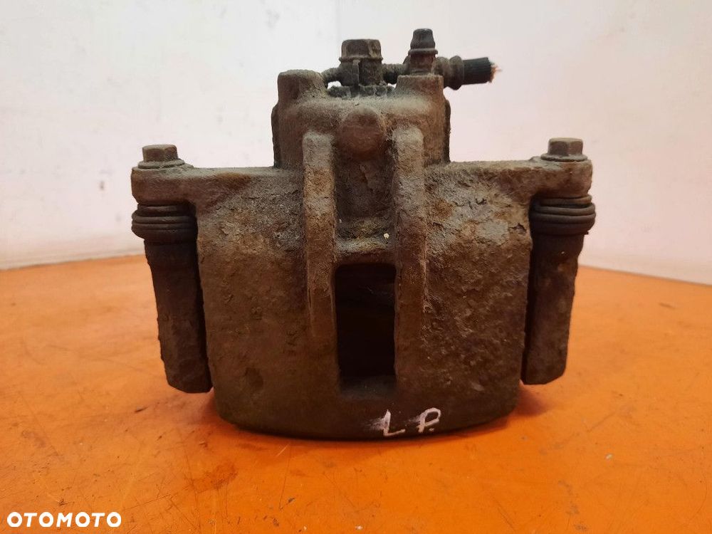 TOYOTA COROLLA E12 01-04 2.0D-4D ZACISK HAMULCOWY PRZÓD LEWY  1CDFTV - 1