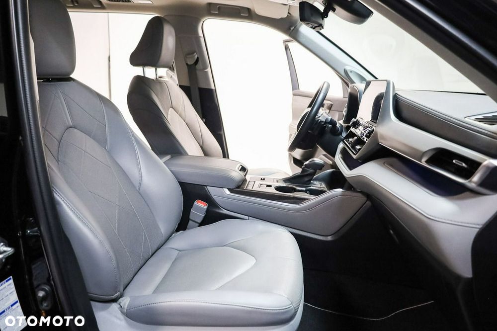 Toyota Highlander 2.5 Hybrid Executive - 23