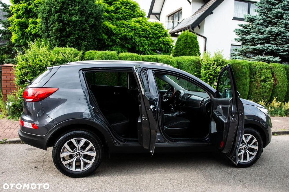 Kia Sportage 1.6 GDI 2WD Fifa World Cup Edition - 8