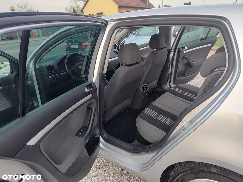 Volkswagen Golf 1.6 United - 21