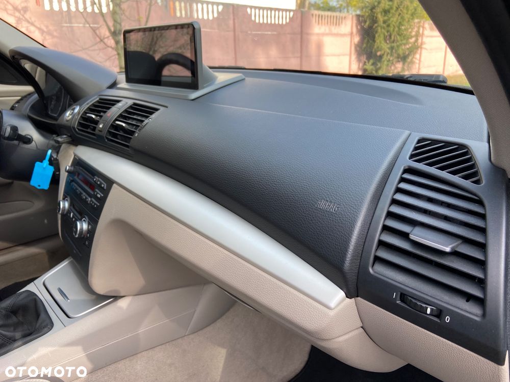 BMW Seria 1 118d - 31