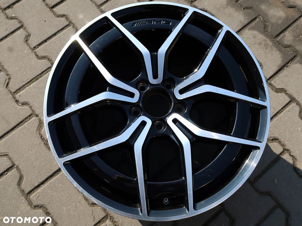269 Felga Aluminiowa Mercedes A2134016500 8x19et43 - 1