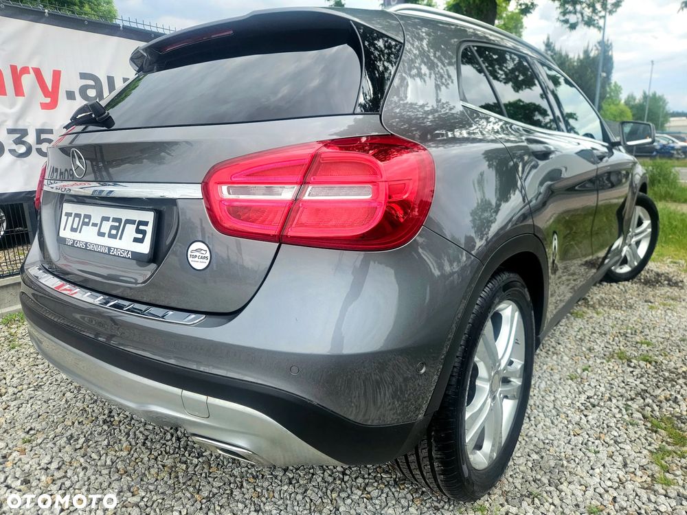 Mercedes-Benz GLA - 9