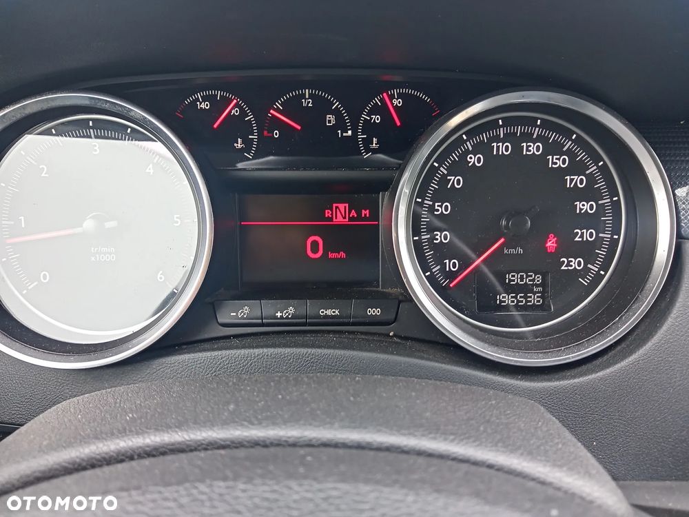 Peugeot 508 e-HDi FAP 115 EGS6 Active - 9