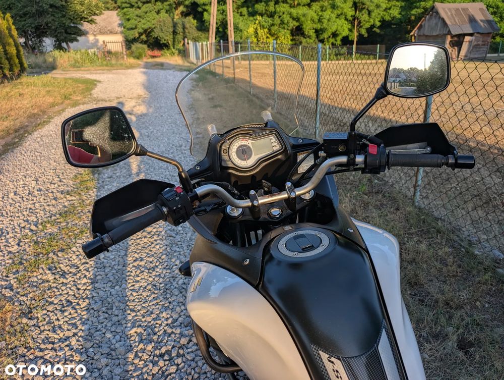 Suzuki V-STROM - 9